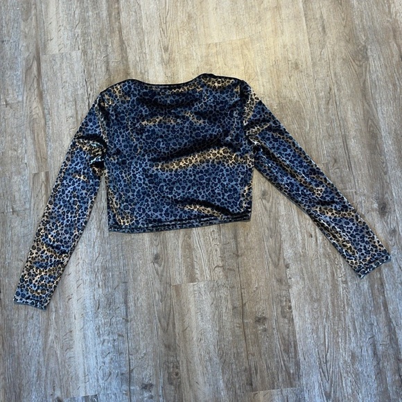 TOPSHOP SOFT CHEETAH LONG SLEEVE CROP TOP (US 10) - Picture 4 of 4